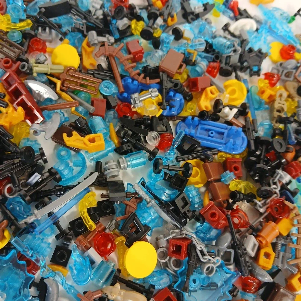 Lot Of Assorted Lego Special Pieces Weapons Wands Blue Power Rats Chains 7 Oz